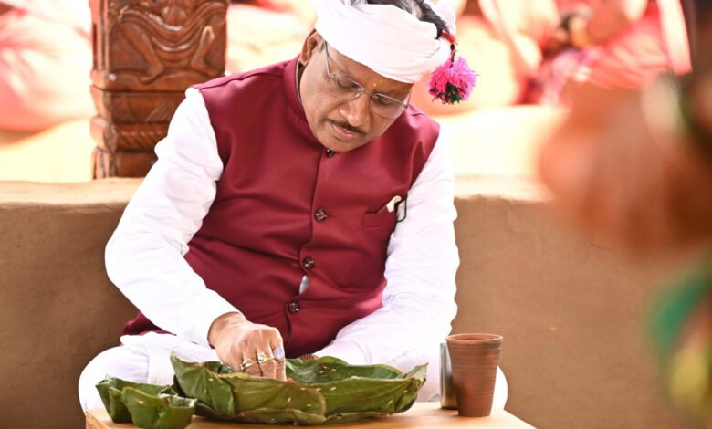 आधुनिक घोटुल नई पीढ़ी को अपनी जड़ों से जोड़ेगा: मुख्यमंत्री विष्णुदेव साय….. आधुनिक घोटुल नई पीढ़ी को अपनी जड़ों से जोड़ेगा: मुख्यमंत्री विष्णुदेव साय…..