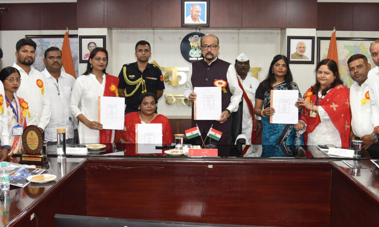 नियद नेल्लानार गांवों के 14 ग्रामीणों के जीवन में आई रोशनी: नक्सल प्रभावित किस्टाराम और मुकर्रम जैसे अंदरूनी क्षेत्रों के मरीजों को मिली नई दृष्टि….. नियद नेल्लानार गांवों के 14 ग्रामीणों के जीवन में आई रोशनी: नक्सल प्रभावित किस्टाराम और मुकर्रम जैसे अंदरूनी क्षेत्रों के मरीजों को मिली नई दृष्टि…..