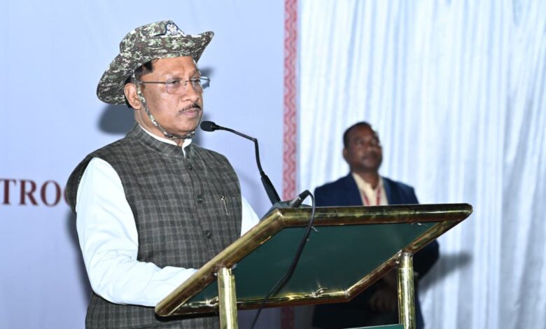 मुख्यमंत्री विष्णु देव नारायणपुर में जवानों से मिले और हौसला बढ़ाया…. मुख्यमंत्री विष्णु देव नारायणपुर में जवानों से मिले और हौसला बढ़ाया….