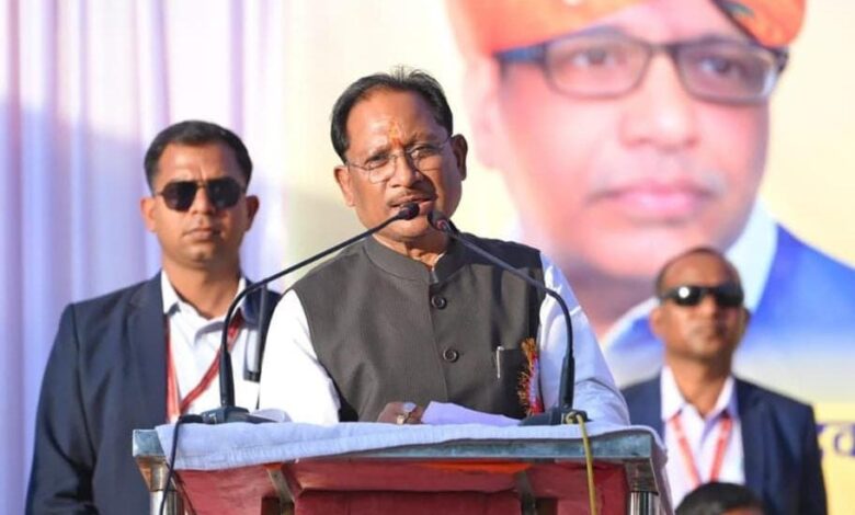 मजबूत समाज के निर्माण से ही समृद्ध और सशक्त राष्ट्र का निर्माण संभव : मुख्यमंत्री विष्णुदेव साय मजबूत समाज के निर्माण से ही समृद्ध और सशक्त राष्ट्र का निर्माण संभव : मुख्यमंत्री विष्णुदेव साय