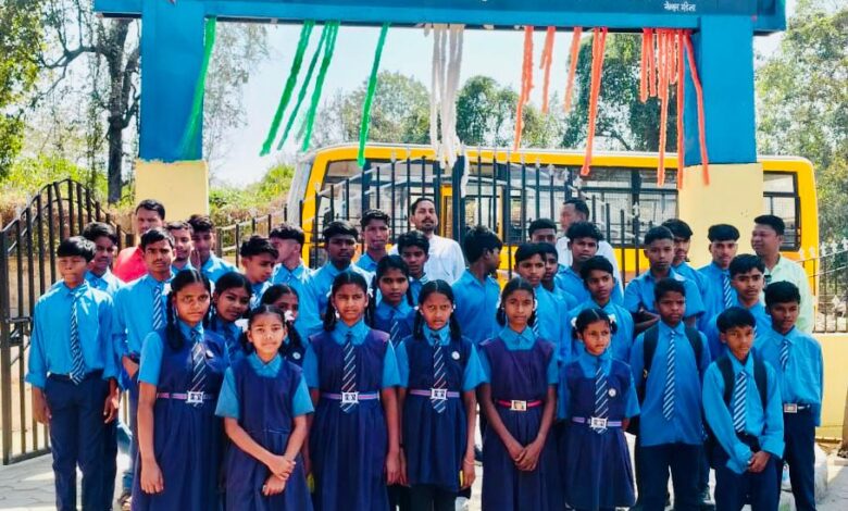 नक्सल प्रभावित क्षेत्र के बच्चों को मिला शैक्षणिक भ्रमण का अवसर: ‘नियद नेल्लानार’ योजना के तहत मिसमा और सामसट्टी के विद्यार्थियों ने देखा विज्ञान का संसार…. नक्सल प्रभावित क्षेत्र के बच्चों को मिला शैक्षणिक भ्रमण का अवसर: ‘नियद नेल्लानार’ योजना के तहत मिसमा और सामसट्टी के विद्यार्थियों ने देखा विज्ञान का संसार….