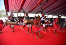 राष्ट्रपति के समक्ष बास्तानार के युवाओं ने ‘गौर नृत्य’ से बिखेरे अद्भुत लोक-रंग…..