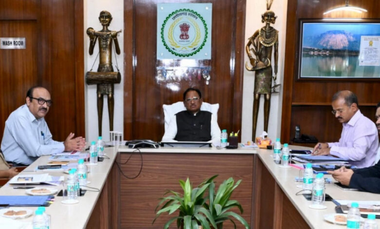पश्चिम एशिया की परिस्थितियों पर मुख्यमंत्री की उच्चस्तरीय समीक्षाः वीडियो कॉन्फ्रेंसिंग के माध्यम से कमिश्नर, आईजी और कलेक्टरों को दिए निर्देश…