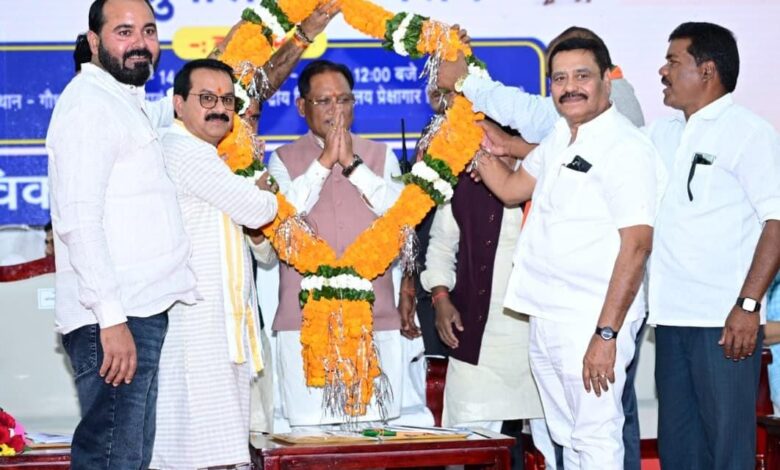 उरकुरा में बनेगा मल्टी स्पोर्ट्स कॉम्प्लेक्स, उप मुख्यमंत्री अरुण साव ने 5 करोड़ देने की घोषणा की…. उरकुरा में बनेगा मल्टी स्पोर्ट्स कॉम्प्लेक्स, उप मुख्यमंत्री अरुण साव ने 5 करोड़ देने की घोषणा की….