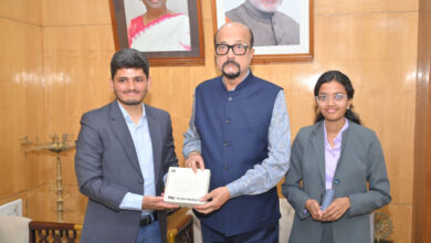 राज्यपाल रमेन डेका से यूनीसेफ के इमेजिन वेंचर के प्रथम भारतीय पुरस्कार विजेता ने की सौजन्य भेंट….