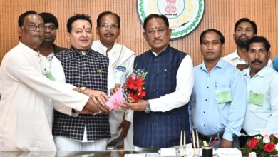 फुले-नकुल-अम्बेडकर जयंती मेला महोत्सव के लिए मुख्यमंत्री को मिला आमंत्रण…. फुले-नकुल-अम्बेडकर जयंती मेला महोत्सव के लिए मुख्यमंत्री को मिला आमंत्रण….