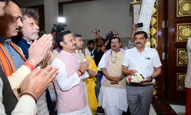 रींवा-रायपुर हवाई सेवा से बढ़ेगी विकास की रफ्तार: उपमुख्यमंत्री राजेन्द्र शुक्ल…. रींवा-रायपुर हवाई सेवा से बढ़ेगी विकास की रफ्तार: उपमुख्यमंत्री राजेन्द्र शुक्ल….