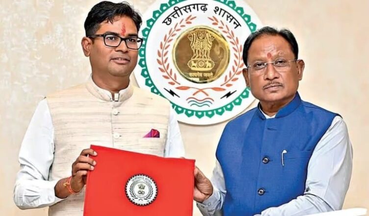 समावेशी विकास का संकल्प – छत्तीसगढ़ के बजट 2026-27 से किसानों, महिलाओं के उत्थान और अधोसंरचना विकास को मिलेगी नई गति : वित्त मंत्री श्री ओ. पी. चौधरी…. समावेशी विकास का संकल्प – छत्तीसगढ़ के बजट 2026-27 से किसानों, महिलाओं के उत्थान और अधोसंरचना विकास को मिलेगी नई गति : वित्त मंत्री श्री ओ. पी. चौधरी….