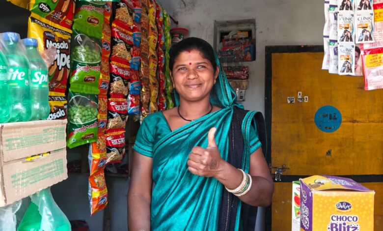चूल्हे-चौके से लखपति दीदी तक का सफर: बिहान समूह से जुड़कर आत्मनिर्भरता की मिसाल बनीं ग्राम कोरदा की माहेश्वरी यादव…. चूल्हे-चौके से लखपति दीदी तक का सफर: बिहान समूह से जुड़कर आत्मनिर्भरता की मिसाल बनीं ग्राम कोरदा की माहेश्वरी यादव….