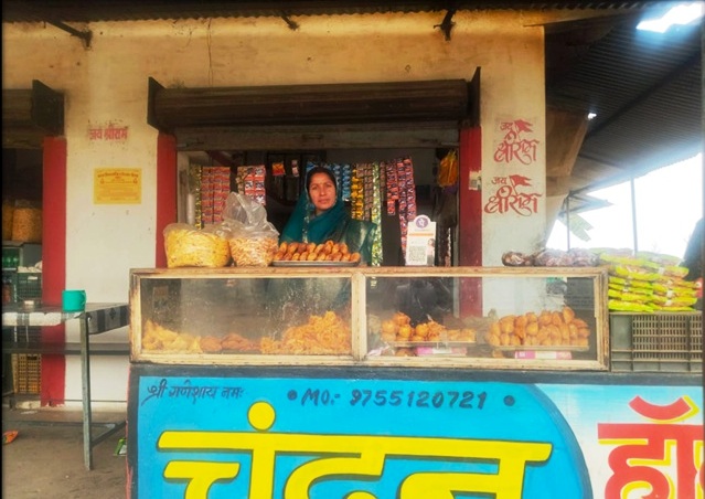 स्व-सहायता समूह से की बदौलत बनीं ‘लखपति दीदी’…. स्व-सहायता समूह से की बदौलत बनीं ‘लखपति दीदी’….