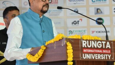 राज्यपाल रमेन डेका ’प्लेसमेंटनामा’ के समापन समारोह में हुए शामिल, समारोह में युवाओं को दी सफलता की सीख….. राज्यपाल रमेन डेका ’प्लेसमेंटनामा’ के समापन समारोह में हुए शामिल, समारोह में युवाओं को दी सफलता की सीख…..