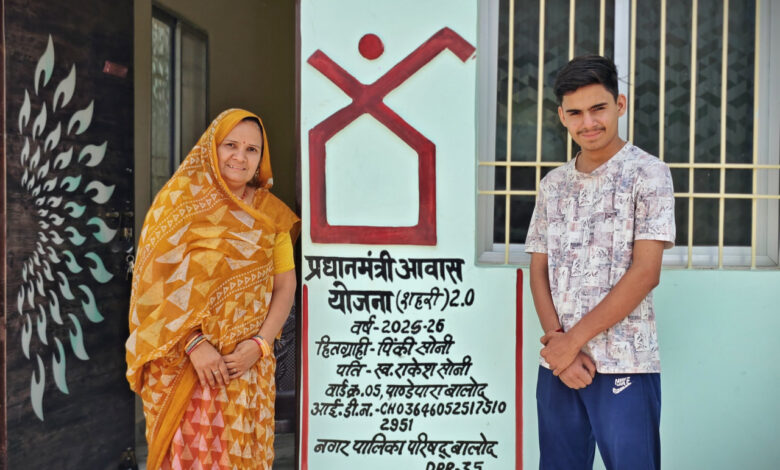 पिंकी सोनी का ‘कच्चे मकान’ से ‘सपनों के आशियाने’ का सफर…. पिंकी सोनी का ‘कच्चे मकान’ से ‘सपनों के आशियाने’ का सफर….