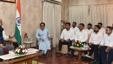 राज्यपाल रमेन डेका से प्रशिक्षणरत नायब तहसीलदारों ने की सौजन्य भेंट….