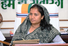हाथी के हमले में जान गंवाने वाले ग्रामीणों के परिजनों को त्वरित राहत, मंत्री लक्ष्मी राजवाड़े की पहल पर सूरजपुर जिला प्रशासन ने वितरित की मुआवजा राशि…. हाथी के हमले में जान गंवाने वाले ग्रामीणों के परिजनों को त्वरित राहत, मंत्री लक्ष्मी राजवाड़े की पहल पर सूरजपुर जिला प्रशासन ने वितरित की मुआवजा राशि….