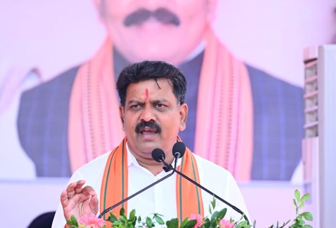 रायपुर पुलिस कमिश्नरेट में “डायल-112 फेस-2 नेक्स्ट जनरेशन” सेवा का उप मुख्यमंत्री विजय शर्मा ने किया शुभारंभ…..