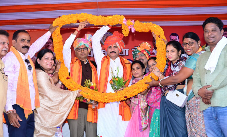स्वास्थ्य मंत्री श्याम बिहारी जायसवाल और वित्त मंत्री ओपी चौधरी की बड़ी सौगात: सरिया में 100 बिस्तर सिविल अस्पताल का भूमिपूजन, 18 करोड़ से होगा निर्माण….