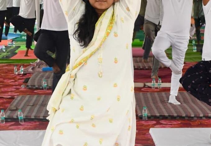 योग से स्वस्थ जीवन और सशक्त समाज का निर्माण संभव : मंत्री श्रीमती लक्ष्मी राजवाड़े….