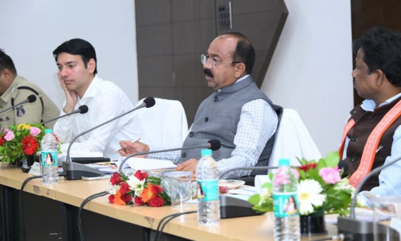 उप मुख्यमंत्री अरुण साव ने स्वच्छता दीदियों के नियमित स्वास्थ्य जांच और सुरक्षा किट प्रदान करने के दिए निर्देश…..