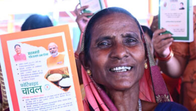 जशपुर जिले में 2.68 लाख से अधिक राशन कार्डधारियों को मिल रहा खाद्य सुरक्षा का लाभ, 497 उचित मूल्य दुकानों में ई-पॉस मशीन के माध्यम से हो रहा राशन वितरण…..