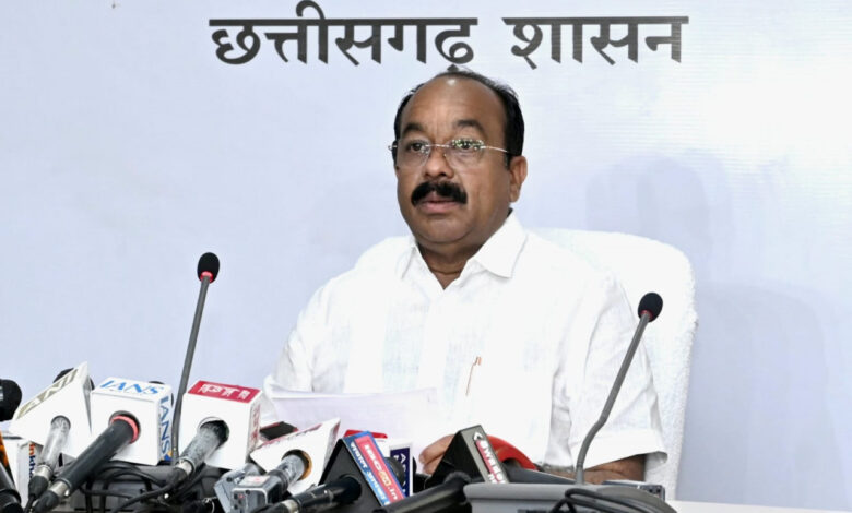 उप मुख्यमंत्री अरुण साव ने कैबिनेट की बैठक में लिए गए निर्णयों की जानकारी दी…. उप मुख्यमंत्री अरुण साव ने कैबिनेट की बैठक में लिए गए निर्णयों की जानकारी दी….