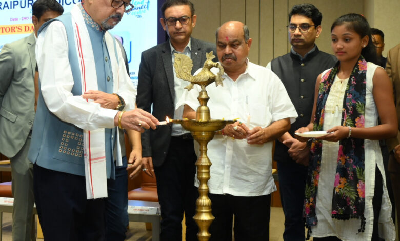 चिकित्सा में आधुनिक तकनीक के साथ मानवीय संवेदनाएं भी जरूरी है – राज्यपाल रमेन डेका….. चिकित्सा में आधुनिक तकनीक के साथ मानवीय संवेदनाएं भी जरूरी है – राज्यपाल रमेन डेका…..